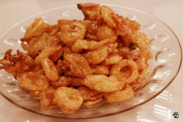 鹹蛋咖哩葉炸Sotong
