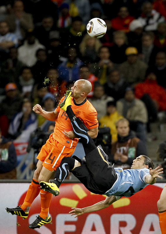 (1st Prize Sport Single) Mike Hutchings, South Africa, for Reuters 