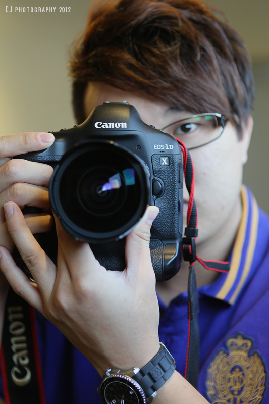 Kenn-Wai with 1D X; its enhanced ergonomic design is more comfortable