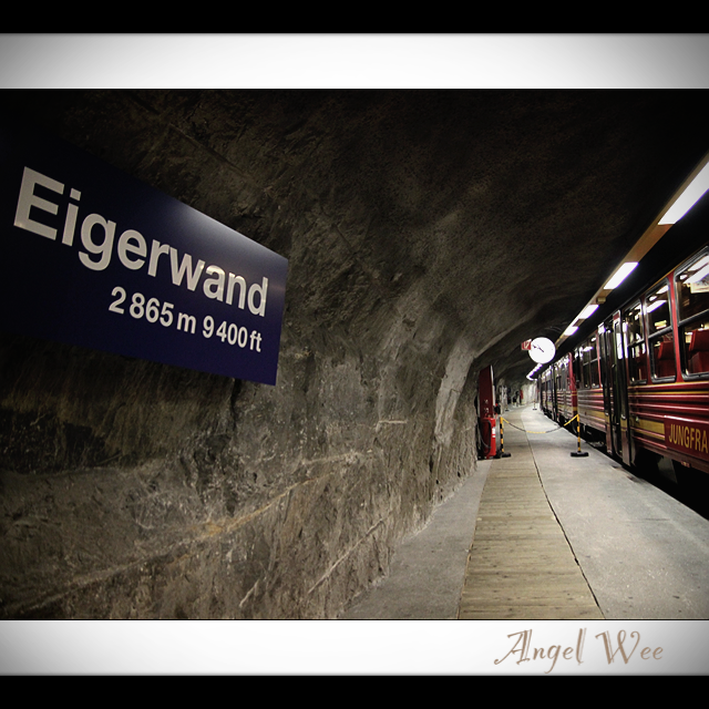 火车在艾格石壁（Eigerwand）停留。