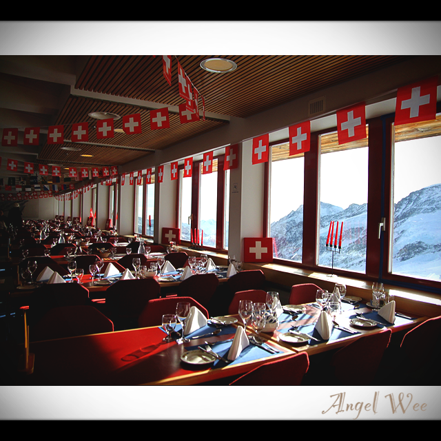 少女峰景观餐厅Crystal Restaurant。这家餐厅的雪糕与法式面包很好吃。