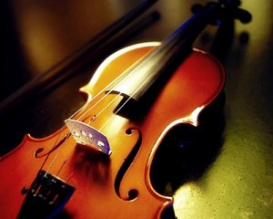 一名小提琴家曾說過：“讓孩子學琴，為的不是造就小提琴家，而是造就人，音樂對人的性情有極大的陶冶作用，會使人成為一個感情豐富的人，一個有格調和品位的人，一個富有同情心的人。”