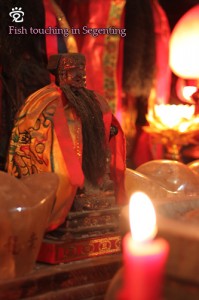 Grand Uncle (大伯公) in the main hall of the temple