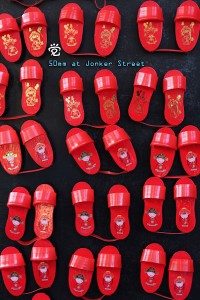magnet souvenirs of traditional Chinese clogs