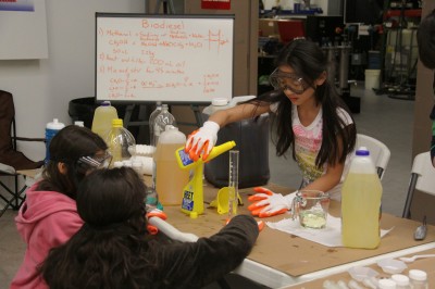 Girl in action: Cassandra Lin - one part cooking oil, one part love (image from www.teenvoices.com)